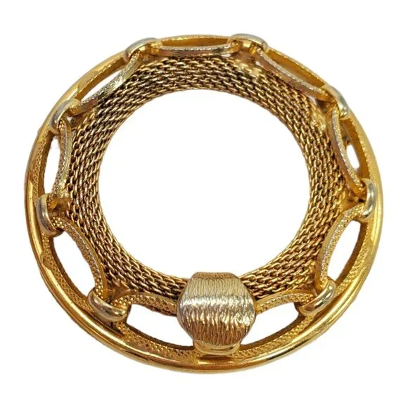 Vtg Round Mesh Chain Brooch Pin Gold Tone Nautical Circle Wreath Statement 2-1/8 - Picture 2 of 7